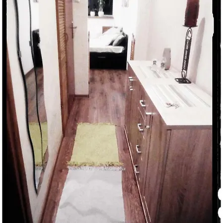 Mieszkanie W Bloku Apartment *